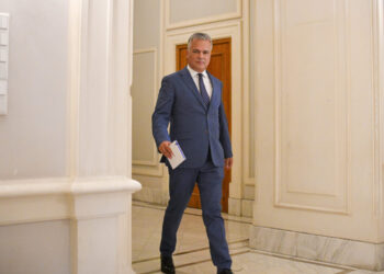 adrian-vestea-este-asteptat-sa-depuna-astazi-in-parlament-lista-ministrilor-si-programul-de-guvernare