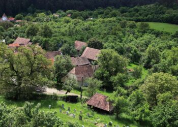public-record:-contracte-de-cadastru-de-40000000-lei,-blocate-peste-1800-de-contestatii-in-zona-viscri-–-hotnews.ro