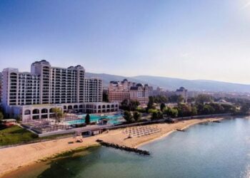 bulgaria-mizeaza-pe-romania-pentru-cresterea-numarului-de-turisti-in-hotelurile-adults-only