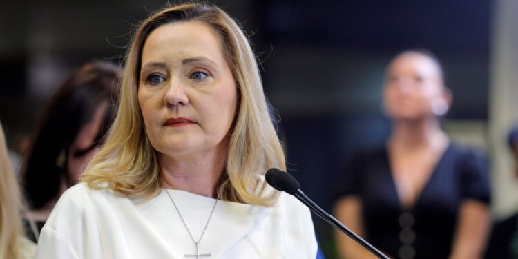 elena-lasconi-face-un-apel-catre-nicusor-dan:-nu-mai-tine-cu-lasitatea-–-hotnews.ro