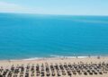 cat-costa-cazarea-si-sezlongurile-in-bulgaria,-grecia,-croatia-si-italia-pentru-vacanta-de-vara,-in-2026