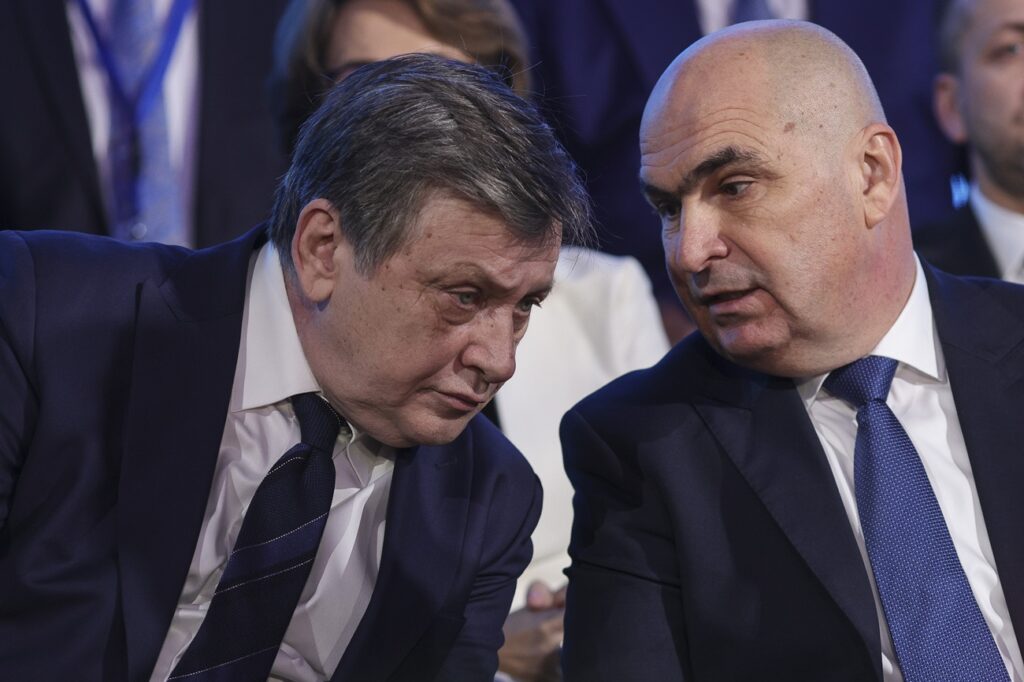 crin-antonescu,-atac-furibund-la-congresul-tradatorilor-de-la-pnl-uneori-nici-nu-ti-permiti-sa-vomiti-–-hotnews.ro