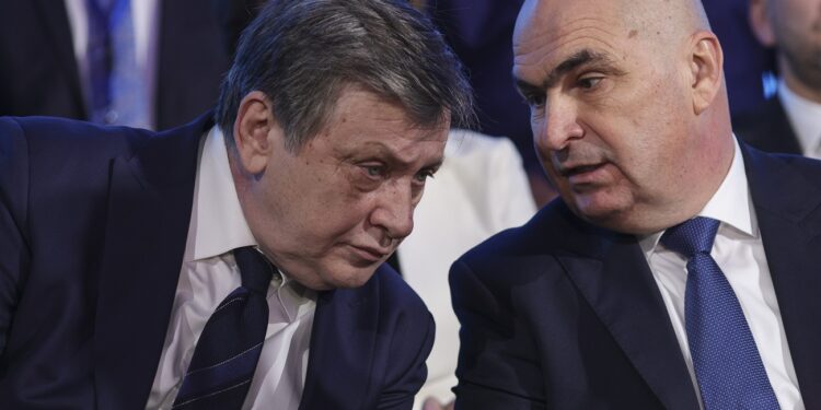 crin-antonescu,-atac-furibund-la-congresul-tradatorilor-de-la-pnl-uneori-nici-nu-ti-permiti-sa-vomiti-–-hotnews.ro