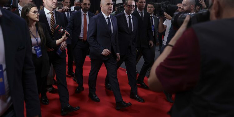 noul-nr-2-din-pnl-anunta-pozitia-clara-a-partidului-fata-de-guvernul-lui-adrian-vestea-si-denunta-o-manipulare-a-realitatii-politice-–-hotnews.ro