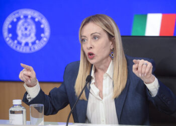 giorgia-meloni-vrea-sa-faca-alegeri-generale-mai-repede,-pe-fondul-pierderii-sprijinului