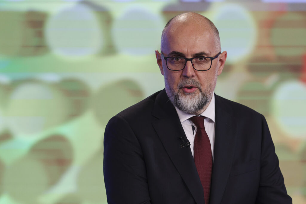 kelemen-hunor-vrea-reducerea-tva-si-avertizeaza:-exista-riscul-sa-intram-intr-o-recesiune-cronica-–-hotnews.ro