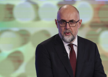 kelemen-hunor-vrea-reducerea-tva-si-avertizeaza:-exista-riscul-sa-intram-intr-o-recesiune-cronica-–-hotnews.ro
