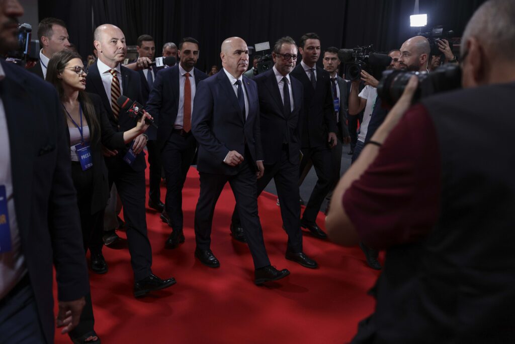 pnl-vrea-sa-il-contracareze-un-politolog-apara-actiunile-presedintelui-dan-si-pune-in-alta-lumina-o-mutare-facuta-de-bolojan-la-sefia-partidului-–-hotnews.ro