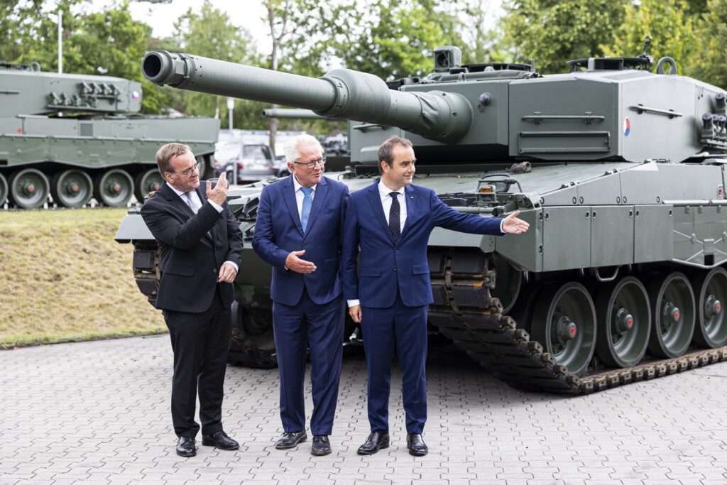 soc-la-rheinmetall,-care-inregistreaza-cel-mai-mare-declin-pe-bursa-din-istoria-sa-dupa-o-decizie-a-guvernului-–-hotnews.ro