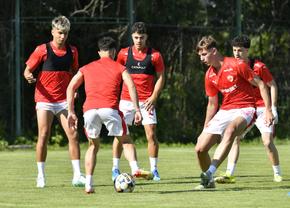 vin,-in-sfarsit,-transferurile-la-dinamo?!-cred-ca-sunt-negocieri-cu-multi-jucatori