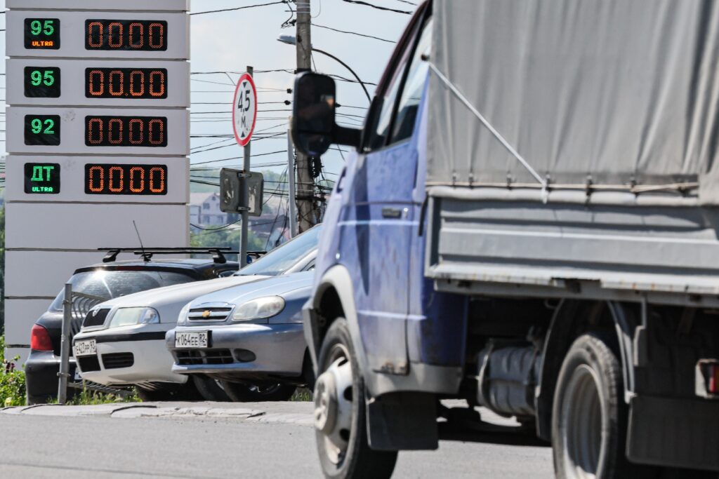 stare-de-urgenta-in-crimeea-dupa-atacurile-ucrainene-asupra-infrastructurii-energetice-–-hotnews.ro