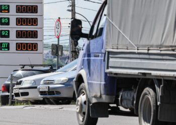 stare-de-urgenta-in-crimeea-dupa-atacurile-ucrainene-asupra-infrastructurii-energetice-–-hotnews.ro