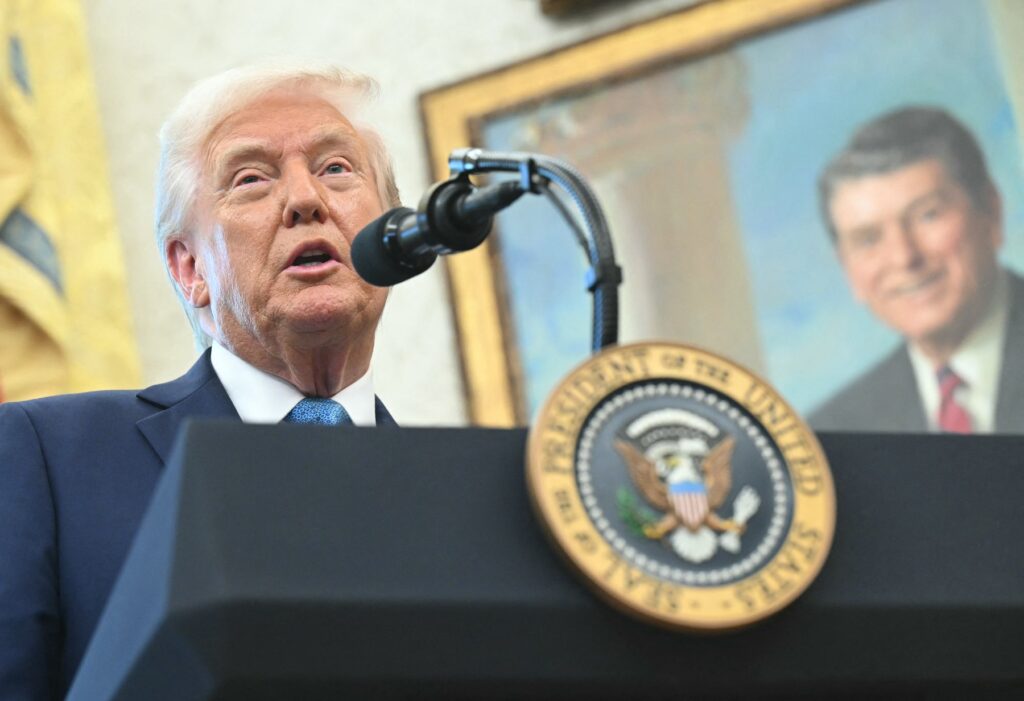 trump-ameninta-ue-cu-taxe-vamale-de-100%-daca-taxeaza-serviciile-digitale-ale-companiilor-americane-–-hotnews.ro