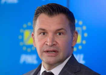 ionut-stroe-raspunde-conducerii-pnl:-confunda-vointa-proprie-a-lui-bolojan-cu-litera-legii