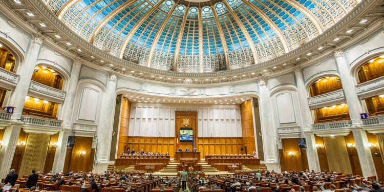 politolog,-despre-realitatea-noua-la-care-partidele-nu-s-au-adaptat:-o-fragmentare-extrema-/-tarile-oferite-drept-exemplu-–-hotnews.ro