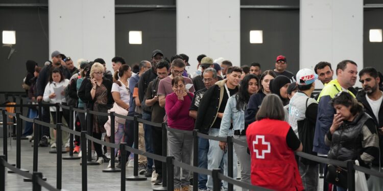 peste-un-milion-de-migranti-fara-documente-din-spania-au-aplicat-pentru-regularizarea-promisa-de-guvern-ce-urmeaza-–-hotnews.ro