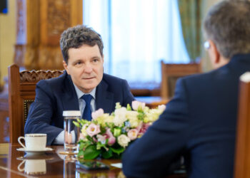 nicusor-dan,-intalnire-cu-ambasadorii-statelor-ue-la-bucuresti