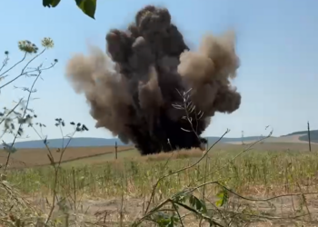momentul-in-care-drona-cu-incarcatura-exploziva-gasita-in-tulcea-este-detonata-de-mapn-–-hotnews.ro