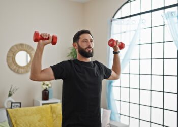 muschii-incep-sa-se-piarda-inca-de-la-40-de-ani-cele-mai-importante-patru-masuri-care-previn-scaderea-masei-musculare-–-hotnews.ro