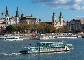 cat-costa-croazierele-pe-dunare-in-2026.-ce-trebuie-sa-stie-turistii-romani-care-merg-in-vacanta-in-ungaria