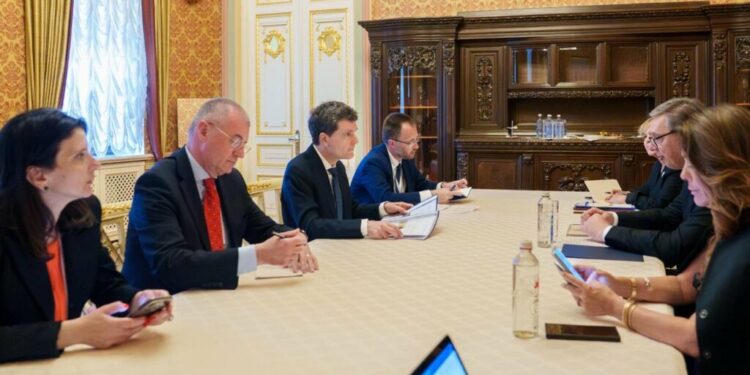 nicusor-dan-s-a-intalnit-cu-presedintele-serbiei-la-kiev:-vom-continua-proiectele-de-conectivitate-si-energie