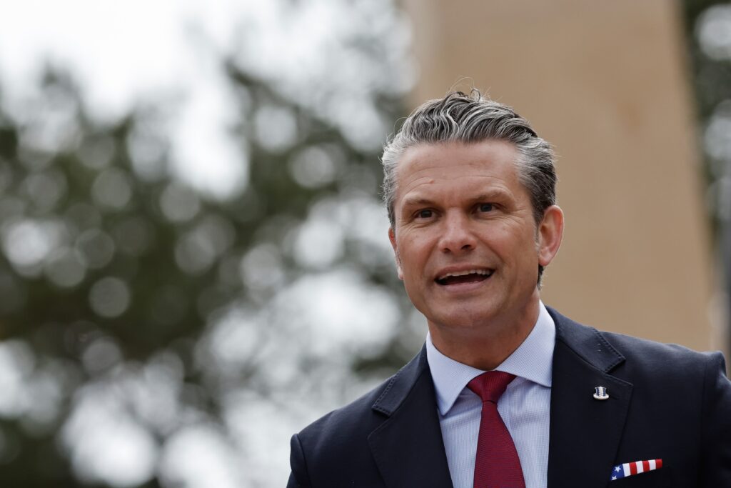 pentagonul-introduce-teste-de-testosteron-pentru-trupele-americane-anuntul-lui-pete-hegseth-–-hotnews.ro