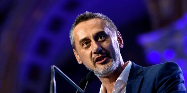 pnl-istii-lui-bolojan,-convinsi-ca-sunt-doriti-de-tot-partidul.-mario-de-mezzo:-demitem-orice-conducere-la-un-nou-congres