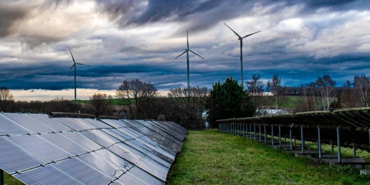 guvernul-face-un-pas-inainte-pentru-energia-verde.-ads-primeste-vehicule-de-teren