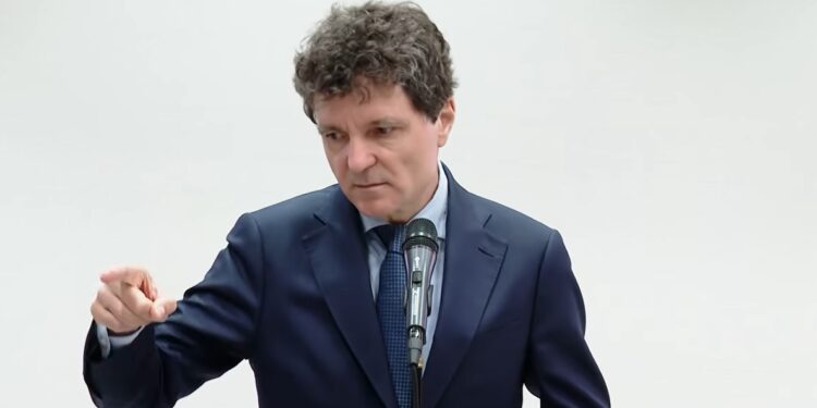 ajutorul-pe-care-romania-il-acorda-ucrainei-nu-poate-fi-facut-public,-a-anuntat-nicusor-dan:-uneori-e-bine-sa-ramana-un-secret!