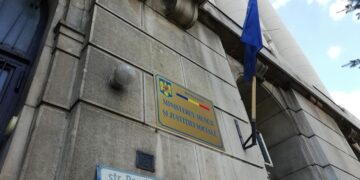 noua-lege-a-salarizarii-modificari-la-gradatii-si-la-modul-in-care-se-fac-majorarile-la-salariul-de-baza/indemnizatia-de-incadrare-–-hotnews.ro