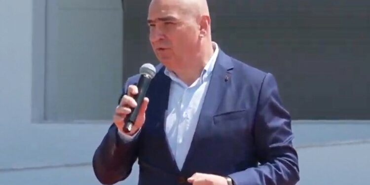 ilie-bolojan-i-a-multumit-lui-ion-tiriac-pentru-ca-i-a-adus-din-china-echipamente,-in-perioada-pandemiei