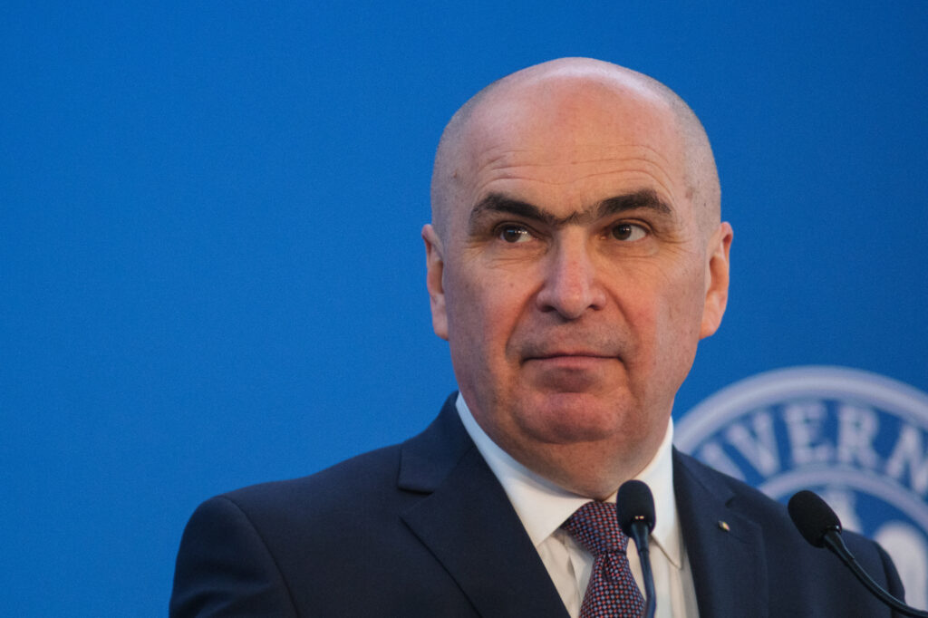 bolojan-anunta-investitii-de-250-de-milioane-de-euro-pentru-cresterea-capacitatilor-de-stocare-si-contorizare-inteligenta