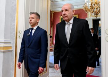 presedintele-ungariei-promulga-pana-la-urma-amendamentul-constitutional-care-ii-incheie-mandatul-–-hotnews.ro