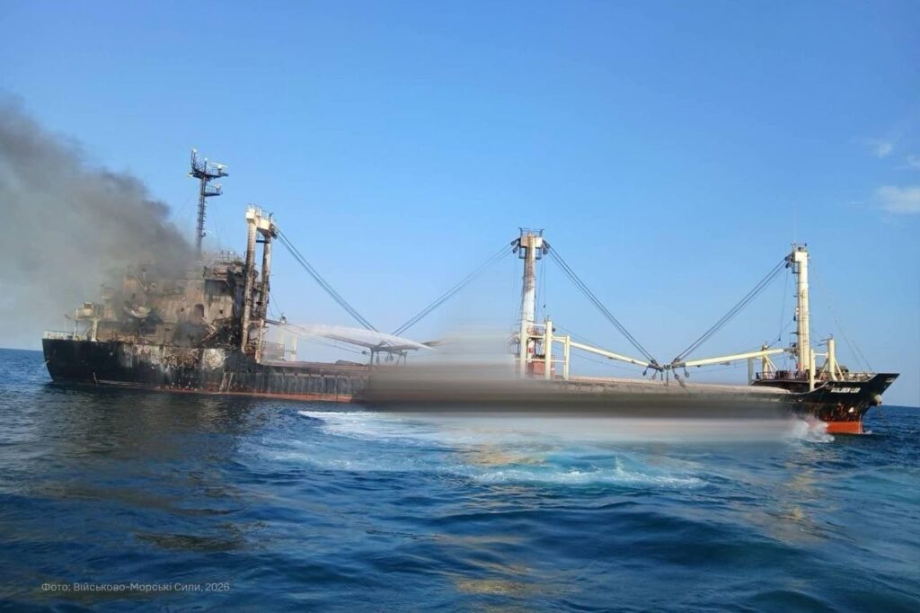 ucraina-acuza-rusia-ca-a-lovit-cu-rachete-o-nava-comerciala-turca-cinci-marinari-au-fost-ucisi,-alti-cinci-sunt-disparuti-–-hotnews.ro