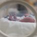 romania,-prima-in-ue-la-mortalitatea-infantila-o-investigatie-snoop-arata-prin-ce-abuzuri-trec-mamele-in-salile-de-nastere-–-hotnews.ro