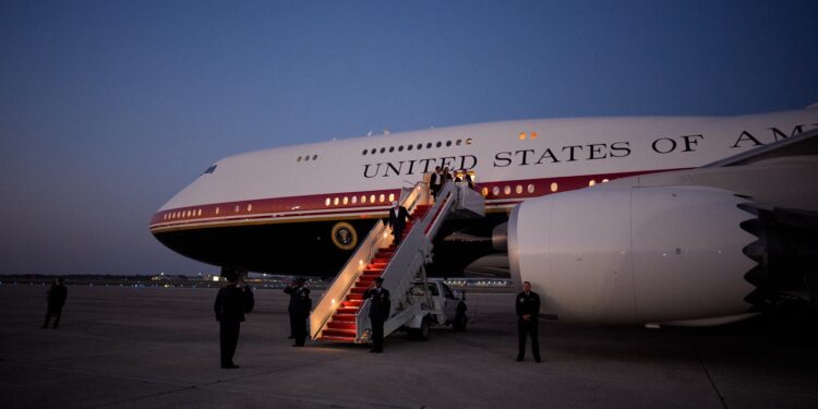 noul-air-force-one-al-lui-trump,-primit-cadou-din-qatar,-are-mici-probleme-cu-rachetele-ghidate-pot-aparea-de-nicaieri,-spun-expertii-–-hotnews.ro