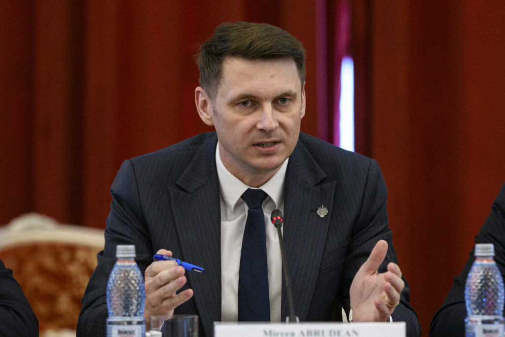 mircea-abrudean:-pnl-cere-sesiune-extraordinara-pentru-pnrr.-liberalul-spune-ca-jaloanele-pot-fi-inchise-pana-la-finalul-lunii