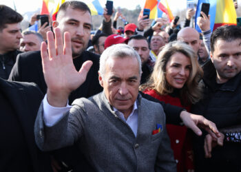 georgescu-anunta-ca-merge-duminica-la-un-targ,-dar-tot-el-spune-ca-nu-ar-trebuie-sa-fie-targuri-duminica-–-hotnews.ro