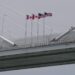 relatiile-dintre-sua-si-canada,-intr-un-nou-moment-critic-inaugurarea-unui-pod-peste-frontiera-va-fi-celebrata-separat-din-cauza-tarifelor-lui-trump-–-hotnews.ro