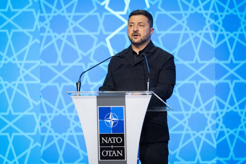 eforturi-pentru-relansarea-negocierilor-de-pace:-volodimir-zelenski-a-anuntat-o-posibila-vizita-in-sua-–-hotnews.ro