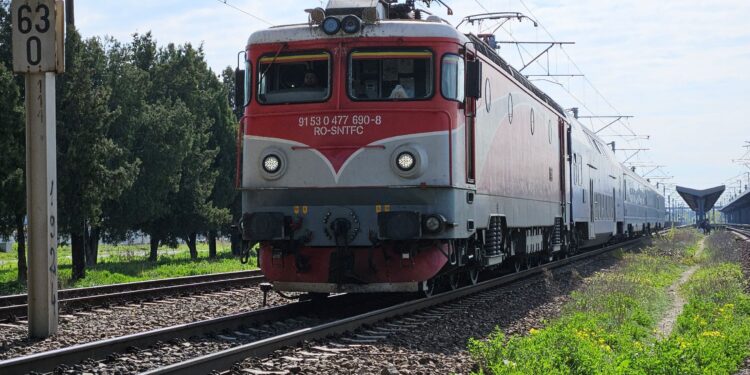 doua-incidente-feroviare-grave-in-moldova-circulatia-trenurilor,-ingreunata-intre-bacau-si-roman-–-hotnews.ro