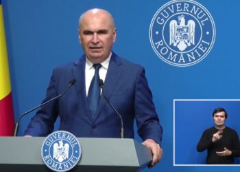 cum-a-reusit-guvernul-bolojan-sa-reduca-deficitul-bugetar:-a-redus-investitiile-de-la-buget,-a-taiat-peste-3-miliarde-lei-de-la-salarii-si-a-incasat-cu-11-miliarde-mai-mult-din-taxarea-muncii