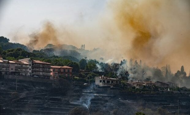 harta-live-pentru-incendiile-din-europa:-cum-verifici-pe-telefon-daca-vacanta-iti-este-pusa-in-pericol