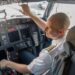 pilotii-folosesc-un-cod-discret-pentru-a-semnala-urgentele-la-bordul-avioanelor.-la-ce-trebuie-sa-fie-atenti-calatorii