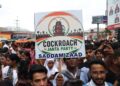 victorie-majora-pentru-miscarea-gandacilor-furia-strazii-l-a-determinat-pe-ministrul-educatiei-din-india-sa-plece-din-fruntea-institutiei-–-hotnews.ro