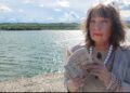 interviu-mesajul-uneia-dintre-cele-mai-cunoscute-prozatoare-romane:-in-punctul-in-care-a-ajuns-societatea,-un-exercitiu-bun-ar-fi-sa-domolim-ura-–-hotnews.ro