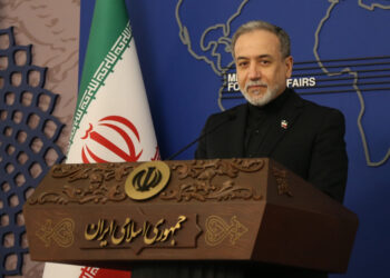furie-la-teheran,-dupa-ce-ucrainenii-i-au-atacat-o-nava-zelenski-acuza-rusia-ca-ajuta-iranul-cu-date-din-satelit-–-hotnews.ro