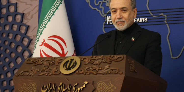 furie-la-teheran,-dupa-ce-ucrainenii-i-au-atacat-o-nava-zelenski-acuza-rusia-ca-ajuta-iranul-cu-date-din-satelit-–-hotnews.ro
