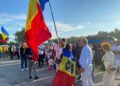 calin-georgescu,-primit-de-sute-de-sustinatori-la-targul-de-la-calugareni,-in-judetul-giurgiu