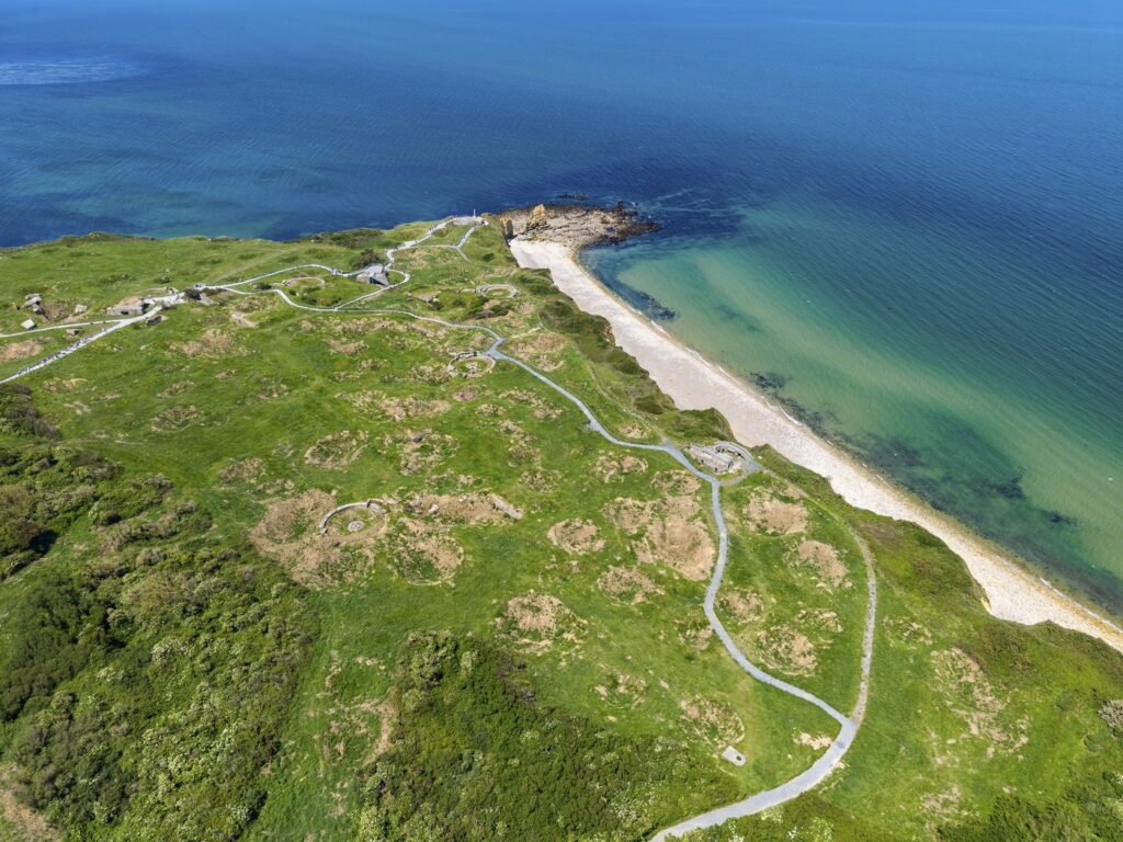 plajele-unde-a-avut-loc-operatiunea-overlord,-cea-mai-mare-invazie-amfibie-din-istoria-militara,-au-intrat-in-patrimoniul-mondial-unesco-–-hotnews.ro